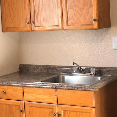 A-1 Budget Motel Klamath Falls Exterior photo