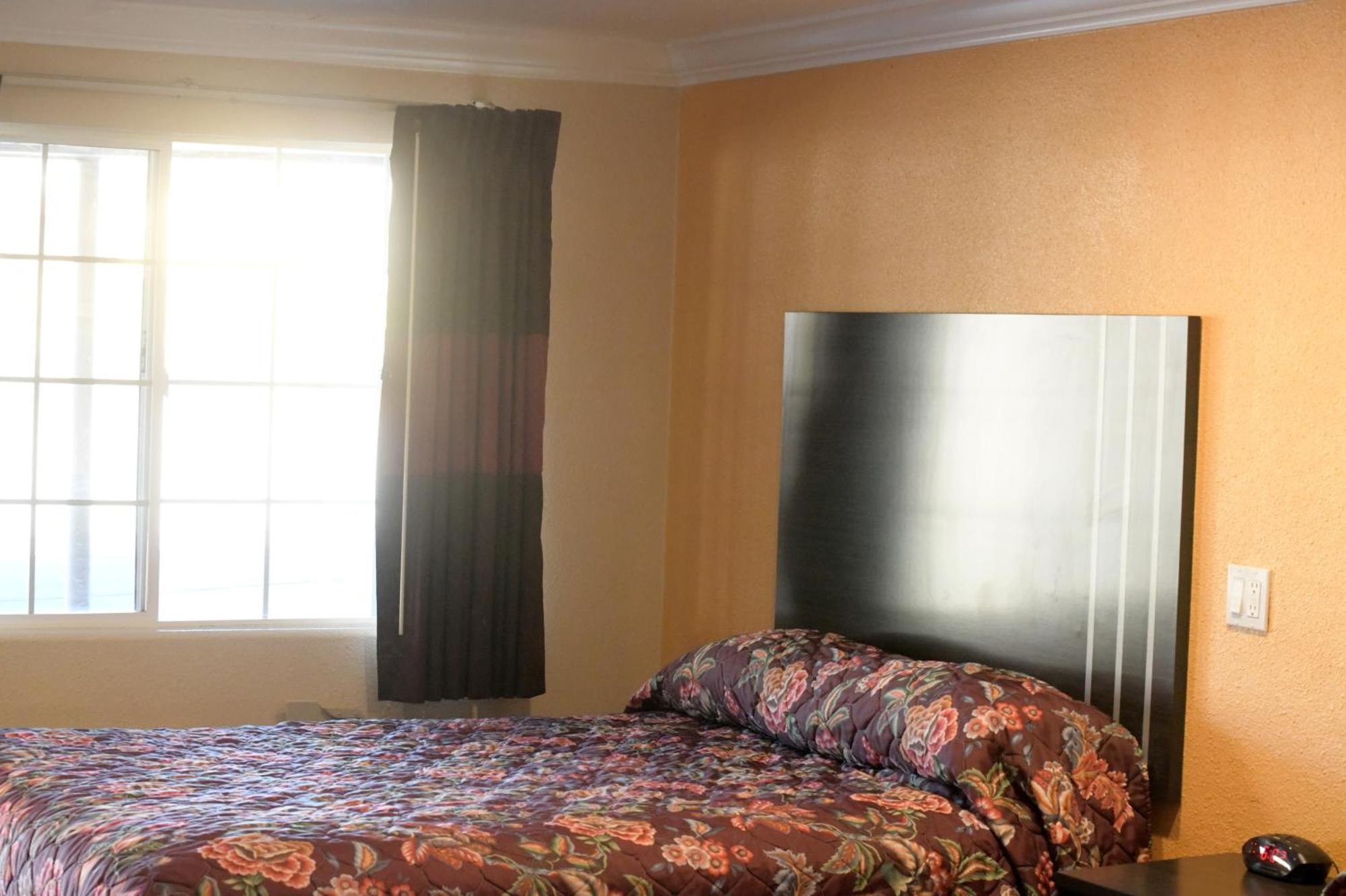A-1 Budget Motel Klamath Falls Exterior photo